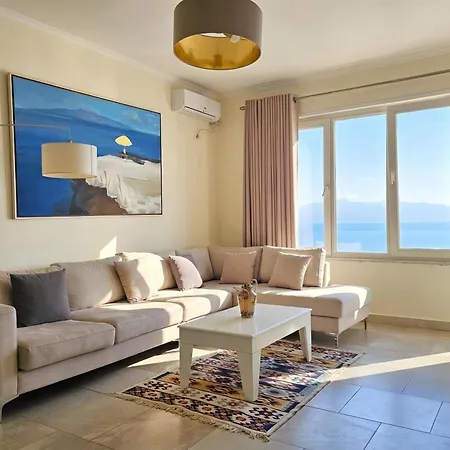 Happy Vincent - 270 /w Sea View Balcony - Happy *